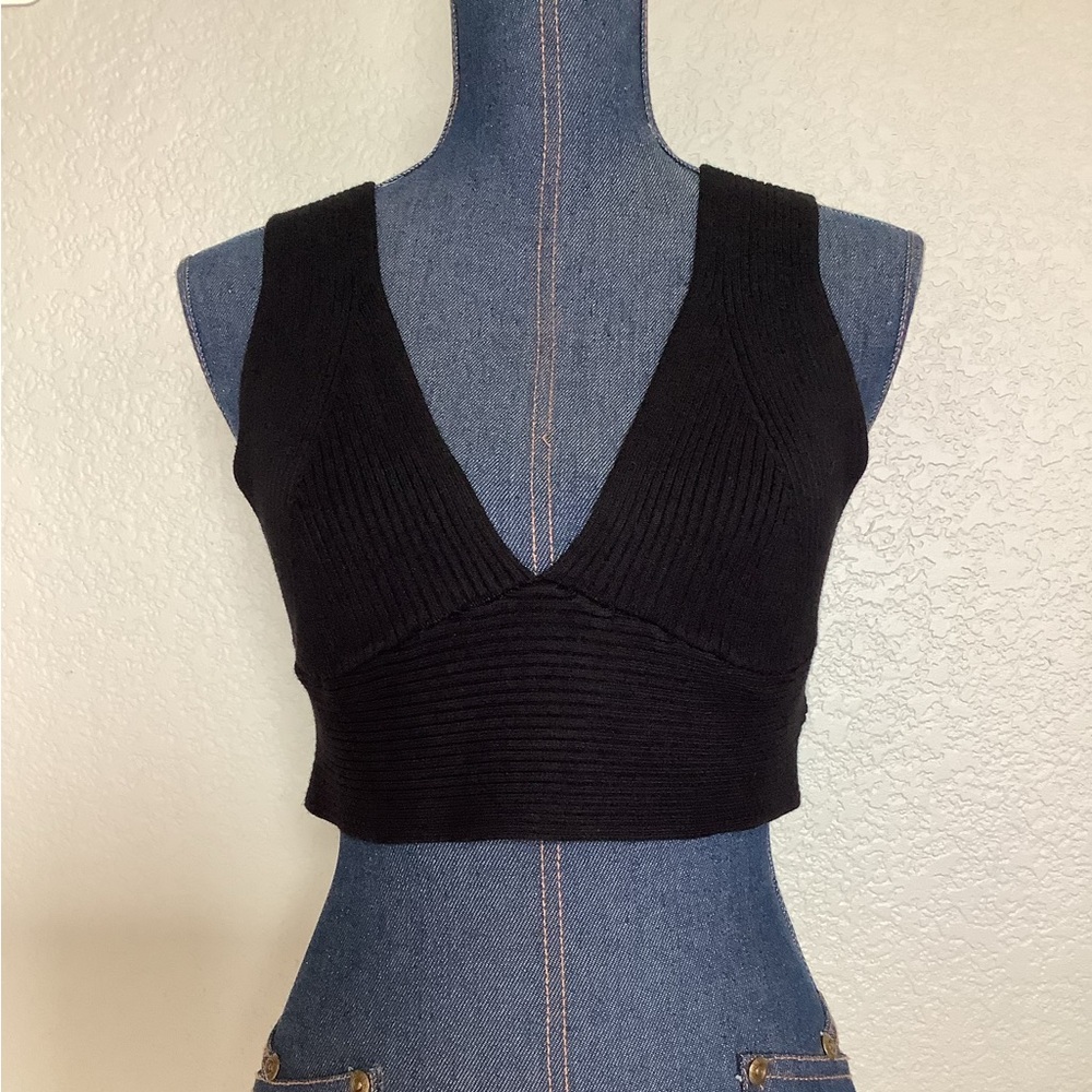 House of Harlow 1960 Black Ribbed Knit Bralette V-Neck Crop Top Women's Large